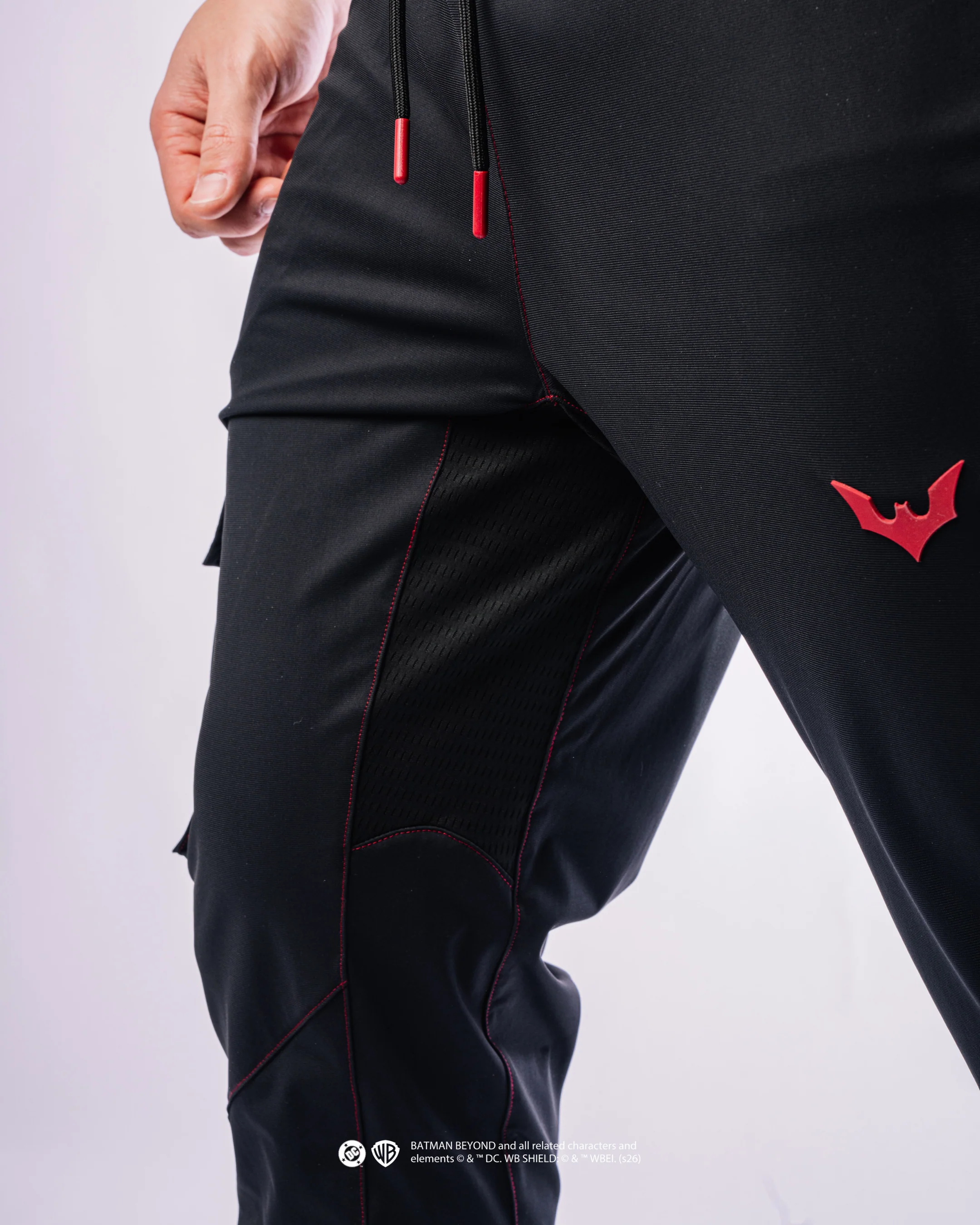 BATMANâ„¢ BEYOND Performance High Rib Cargo Joggers - Image 11