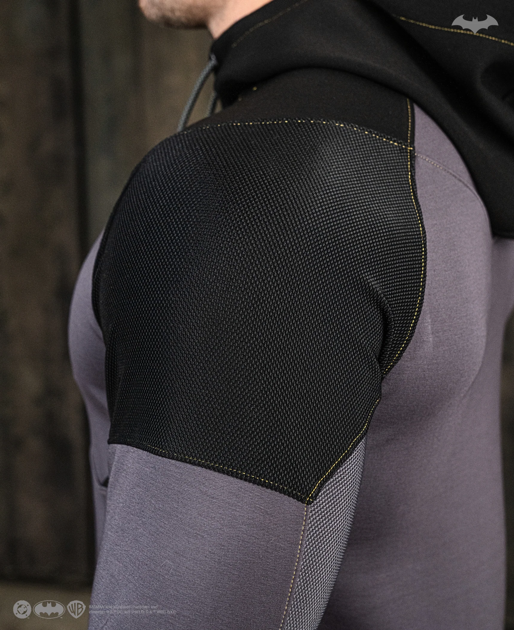 BATMAN Limited Edition Utility Performance Hoodie 1 of 999 - Image 11