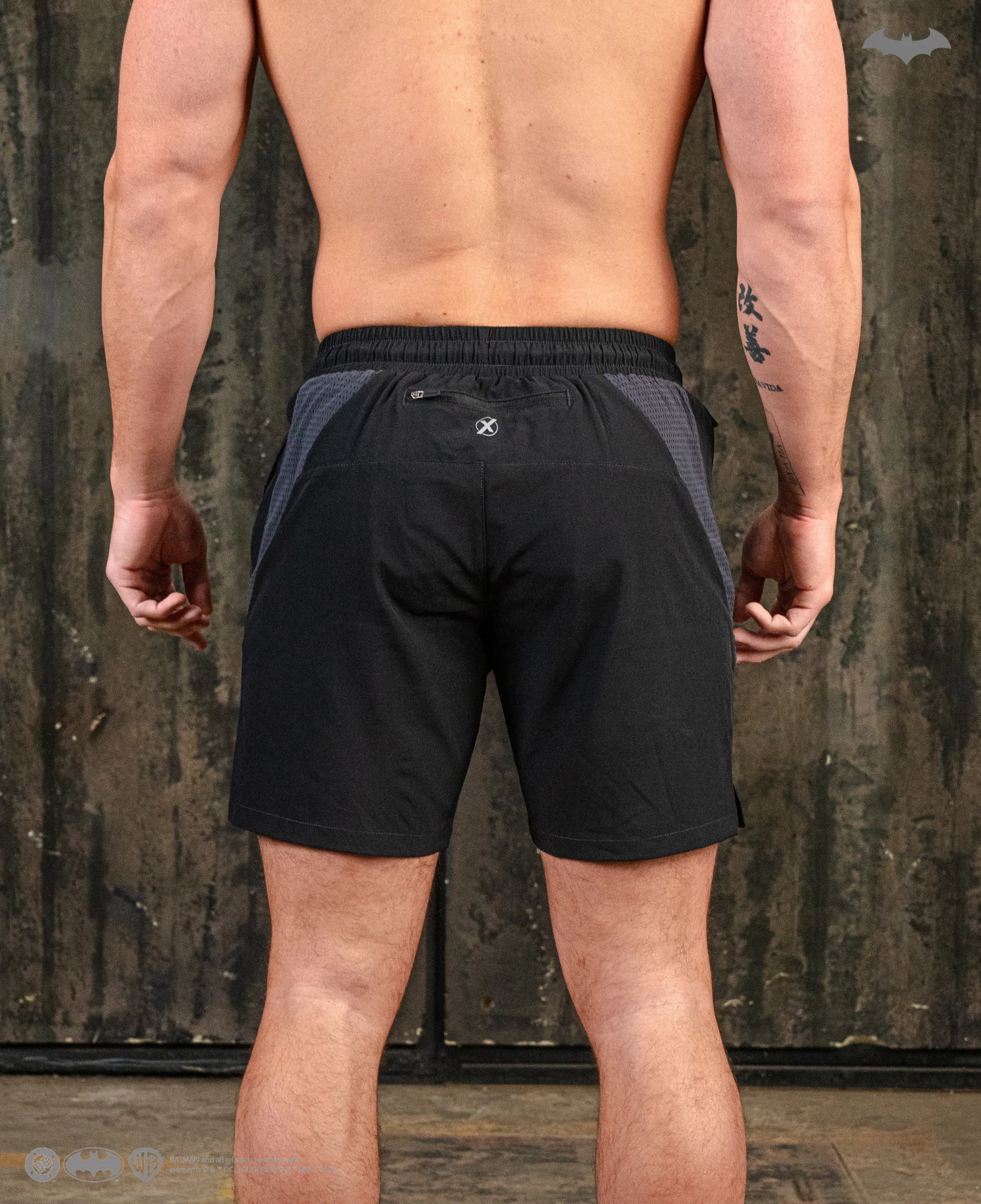 BATMAN Utility Performance Shorts 7" - Arkham Black - Image 5