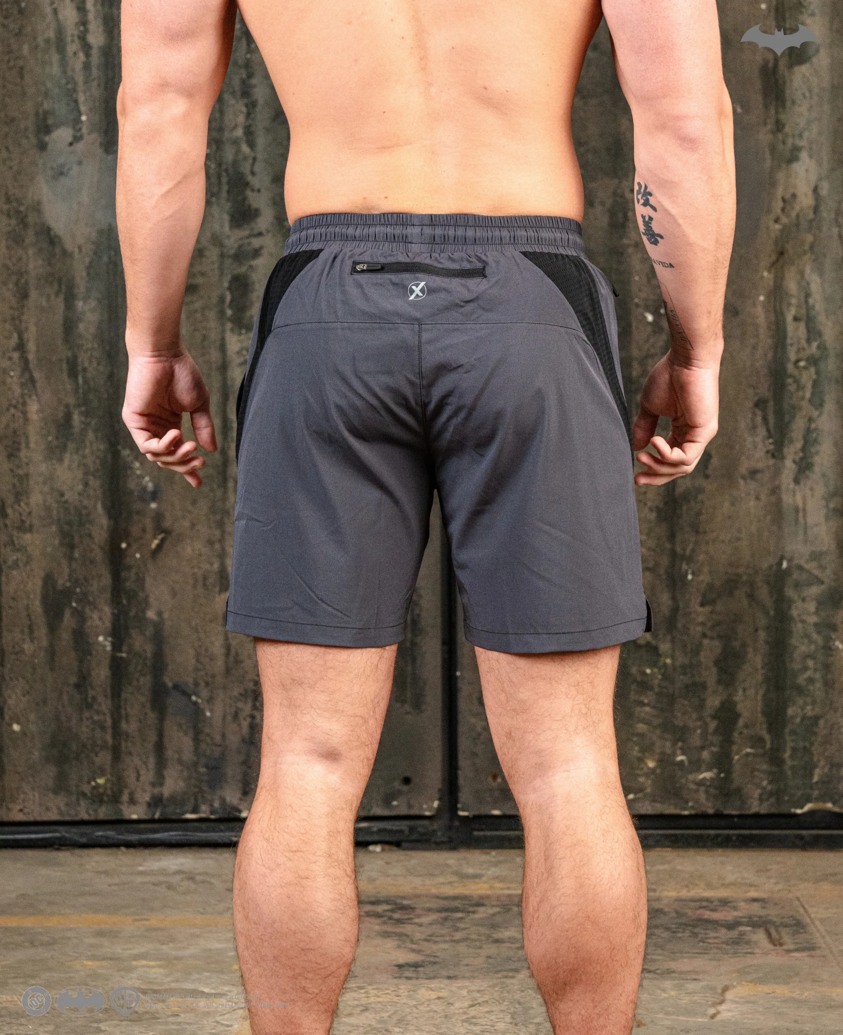 BATMAN Utility Performance Shorts 7" - Gotham Grey - Image 5
