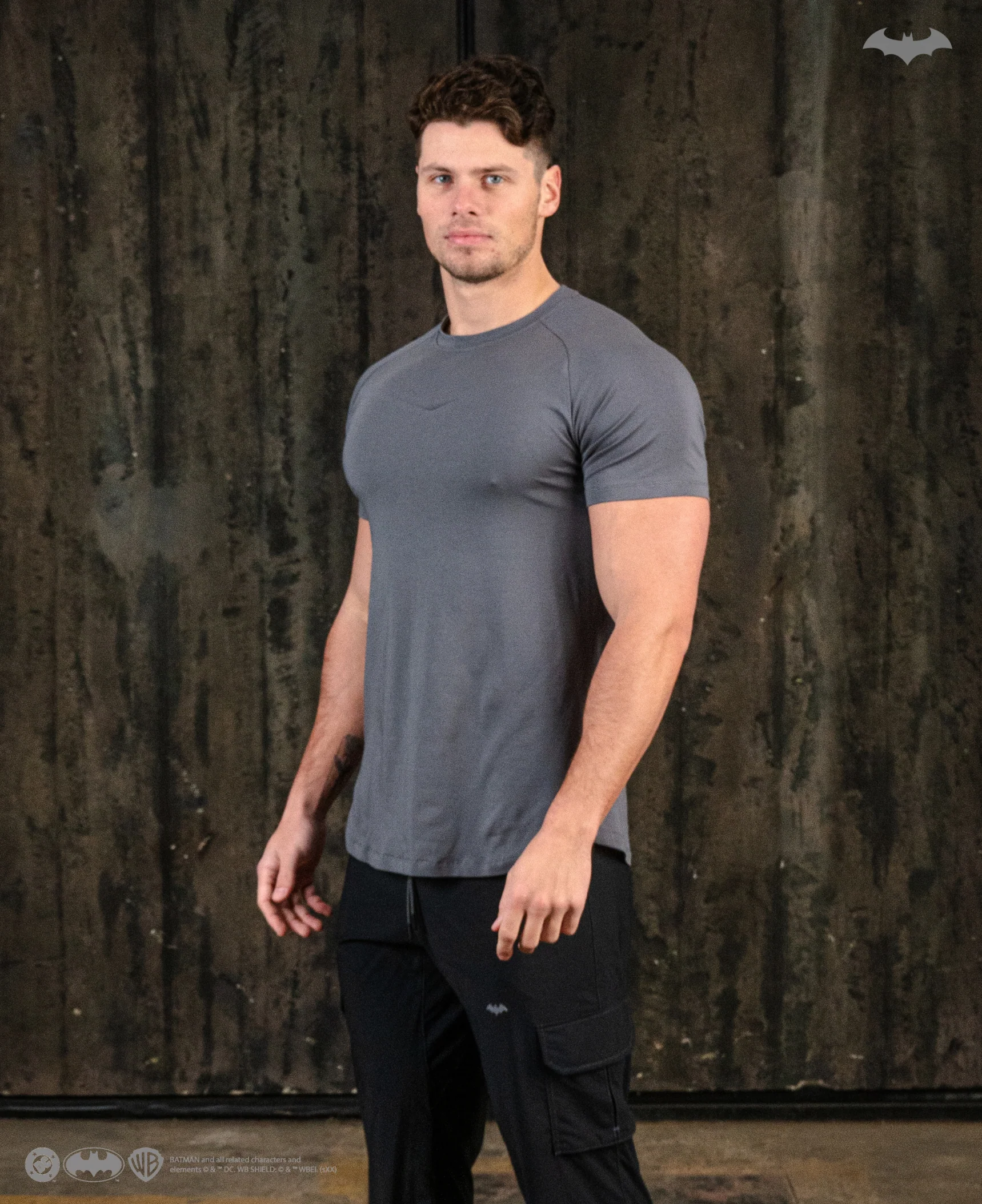 BRUCE WAYNE Essentials Short Sleeve - Gotham Grey - Image 5