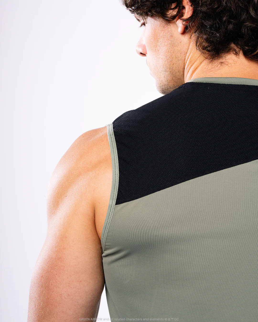 GREEN ARROW™ Archer Performance Cut Off - Image 6