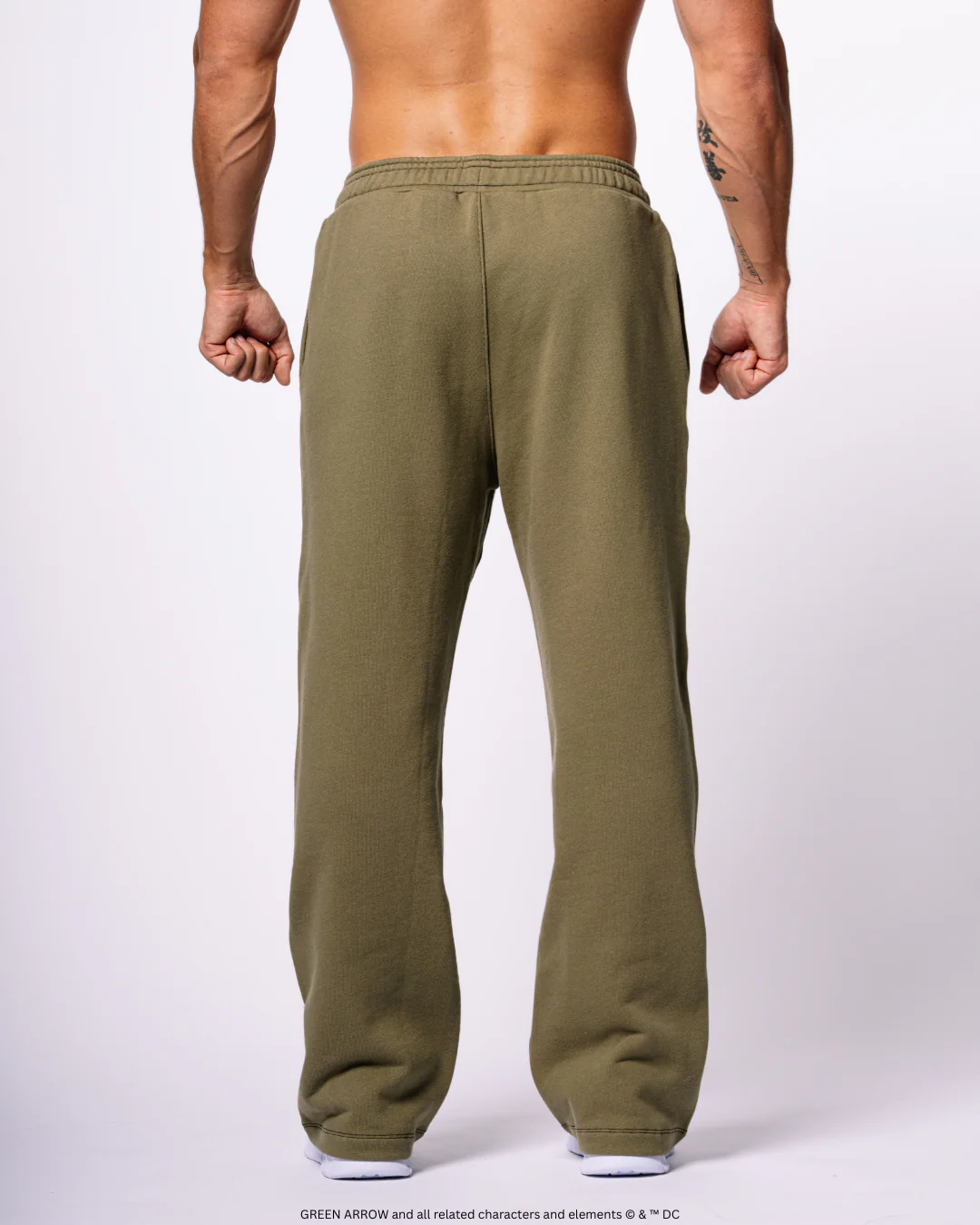 GREEN ARROW™ Arrowhead Oversized Sweats 1 of 300 - Image 5