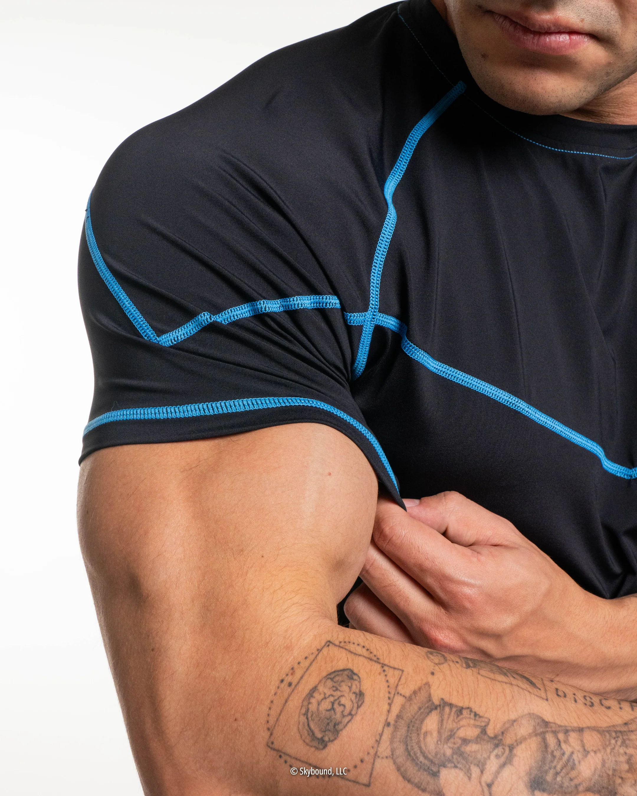 INVINCIBLEĀ® Essentials Performance Short Sleeve Tee - Black - Image 6
