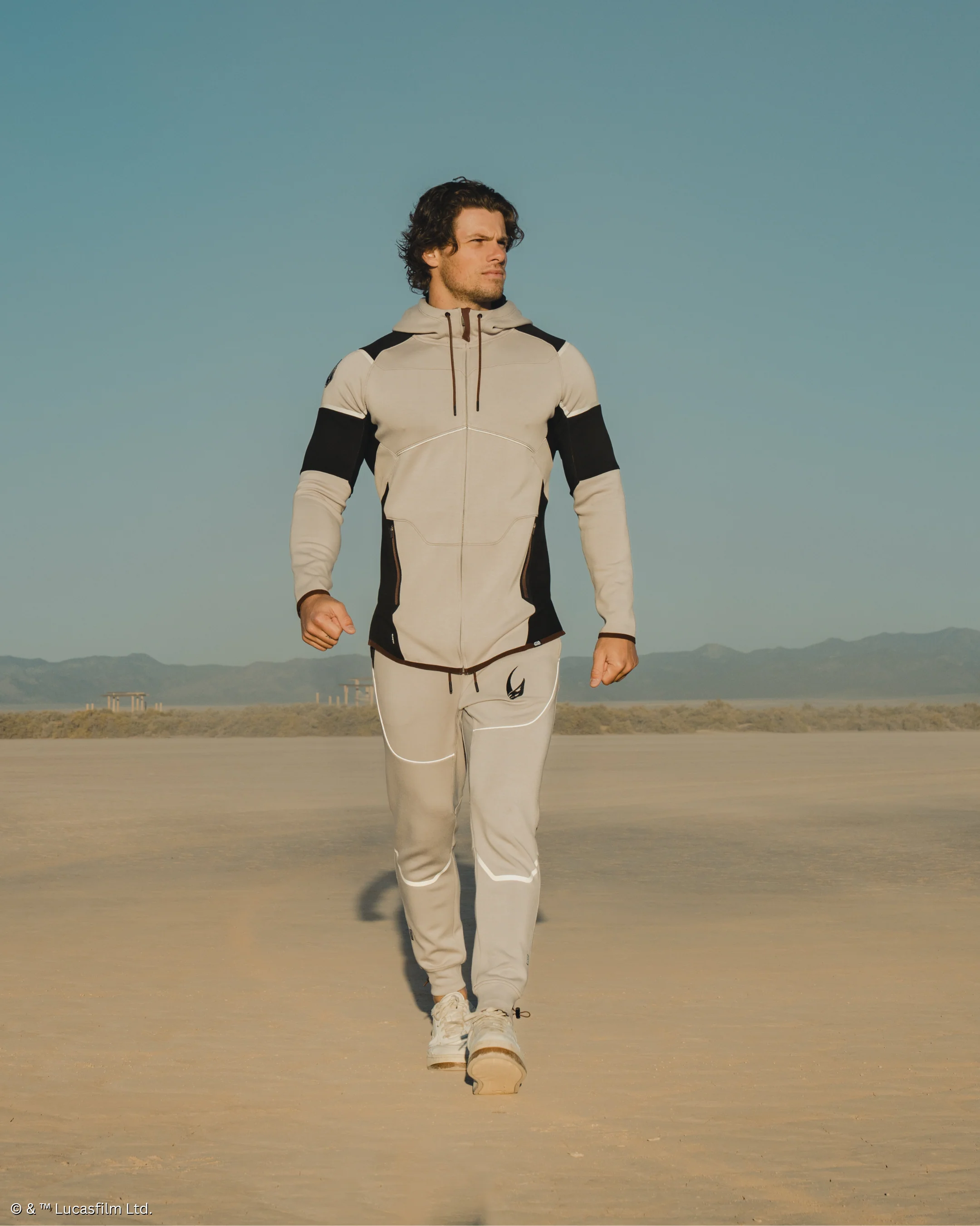 STAR WARS™ The Mandalorian Beskar Performance Joggers 1 of 500 - Image 12