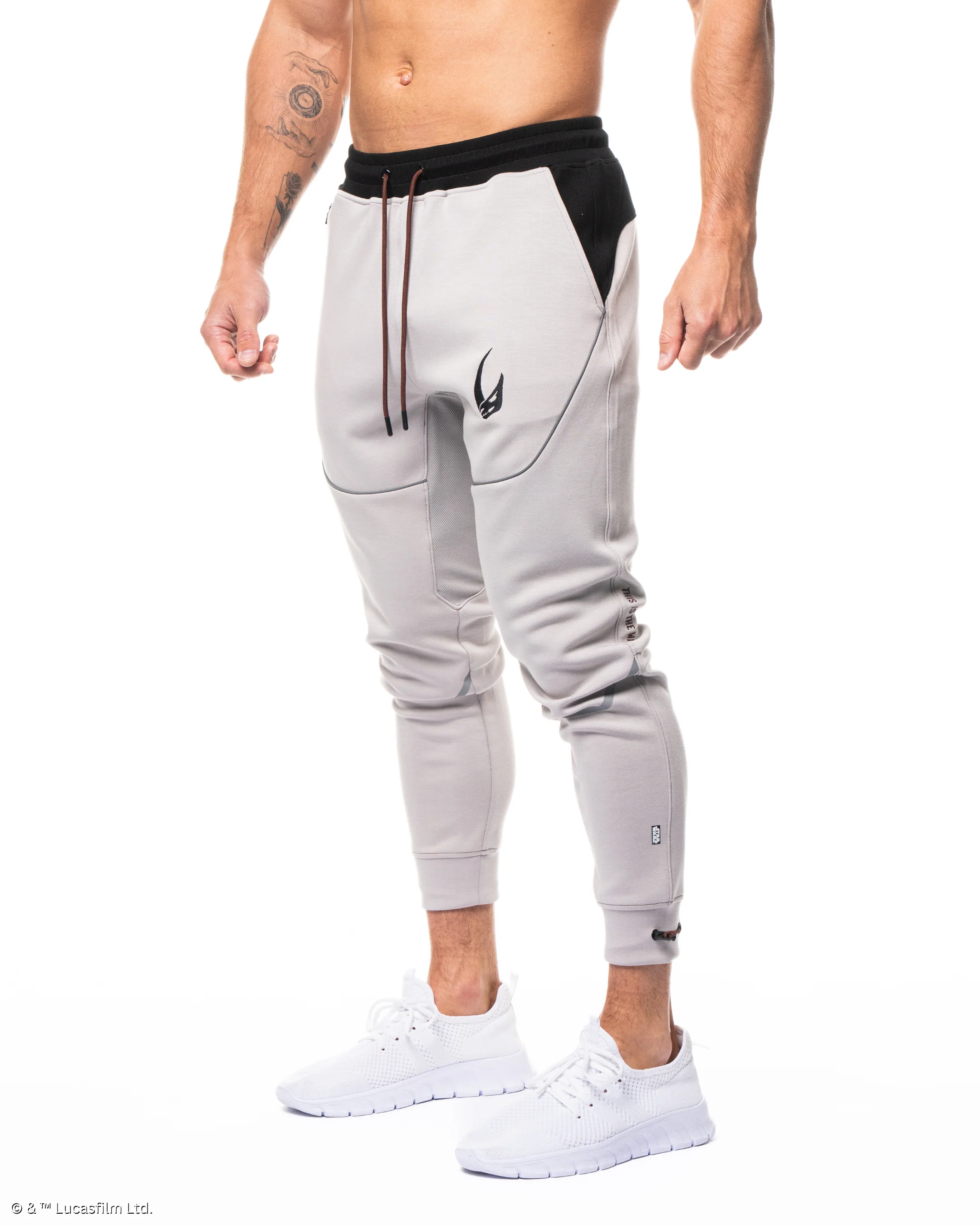 STAR WARS™ The Mandalorian Beskar Performance Joggers 1 of 500 - Image 3