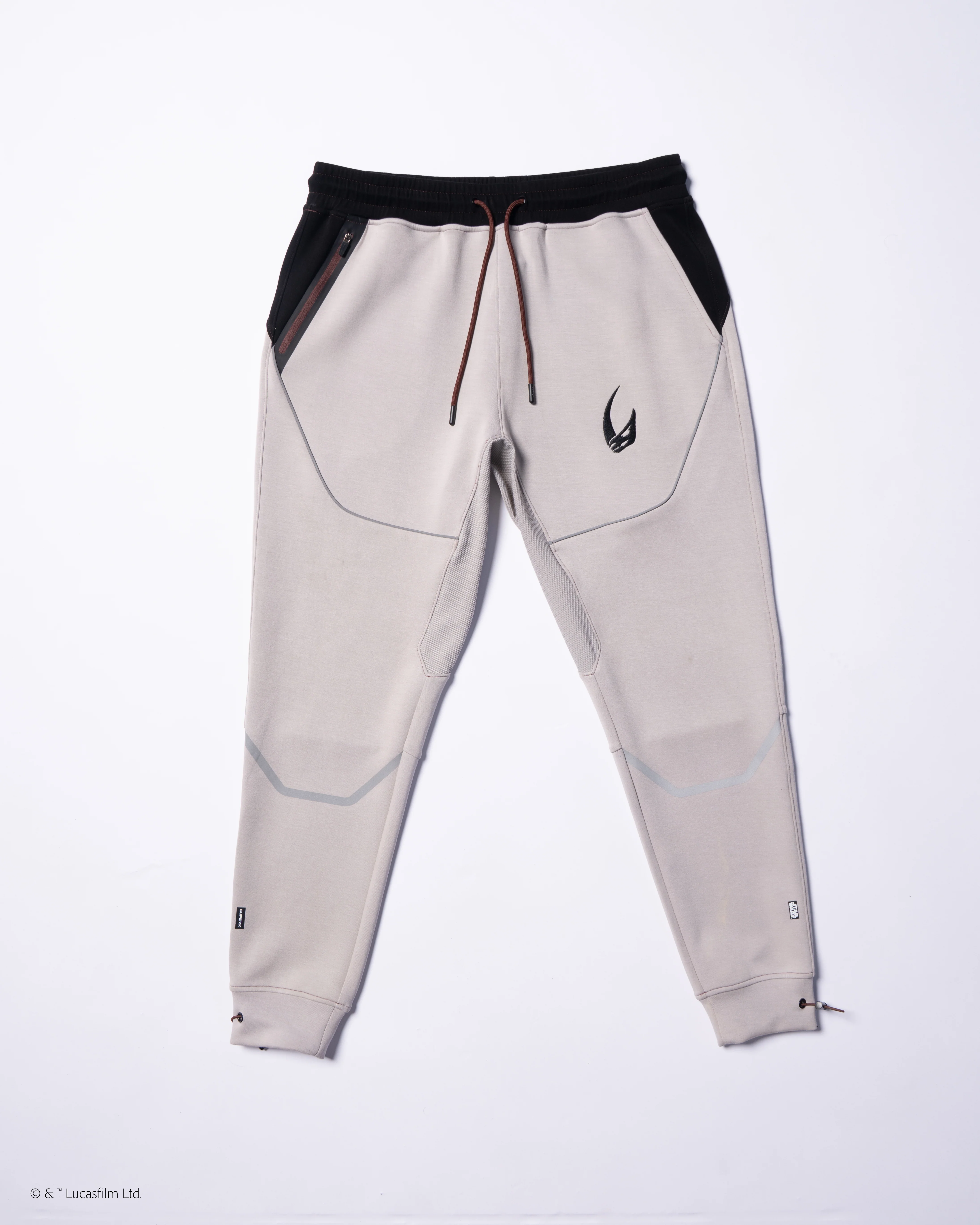 STAR WARS™ The Mandalorian Beskar Performance Joggers 1 of 500 - Image 8