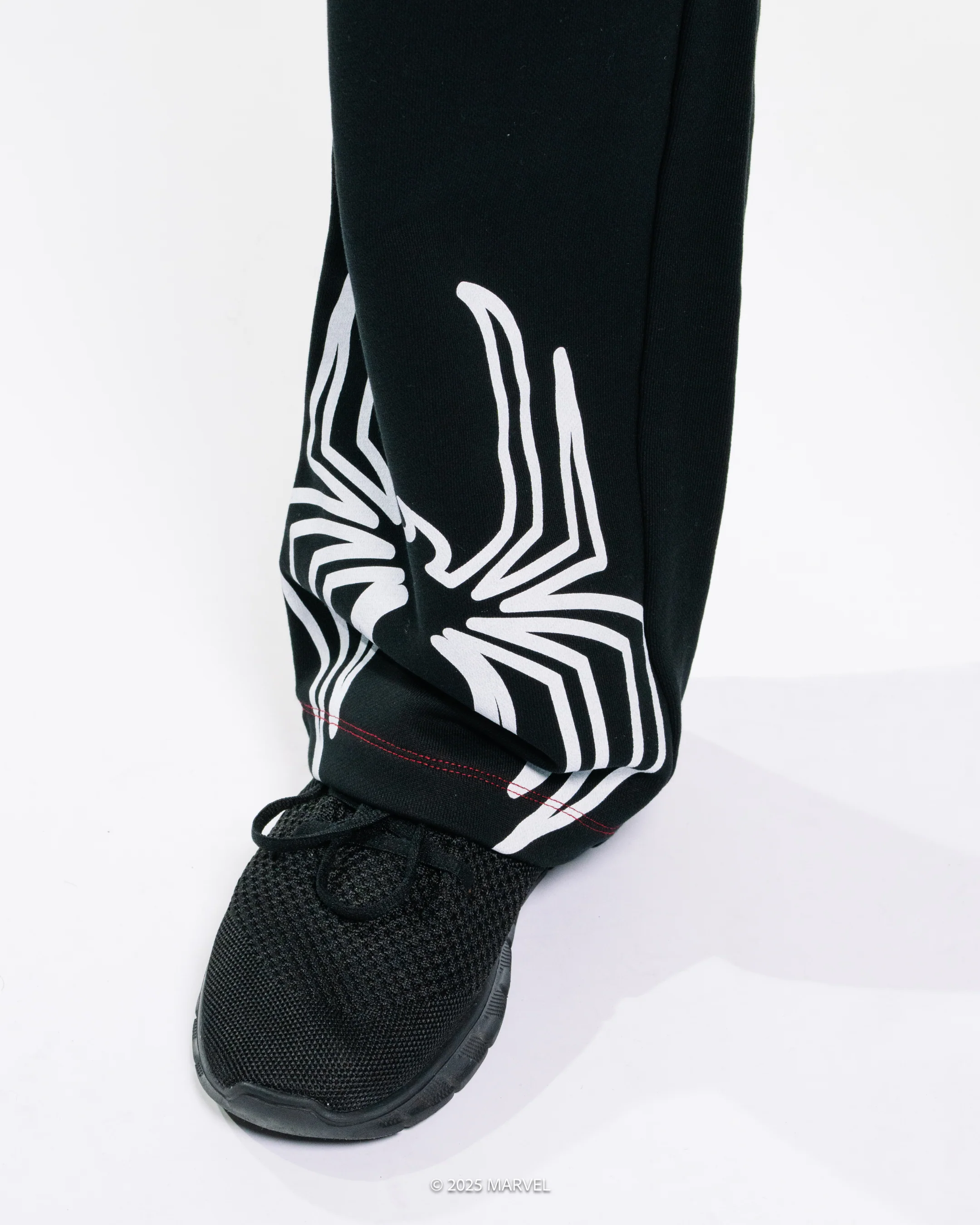 Spider-Man Miles Morales Multiverse Oversized Graphic Joggers - Quantum Red - Image 9
