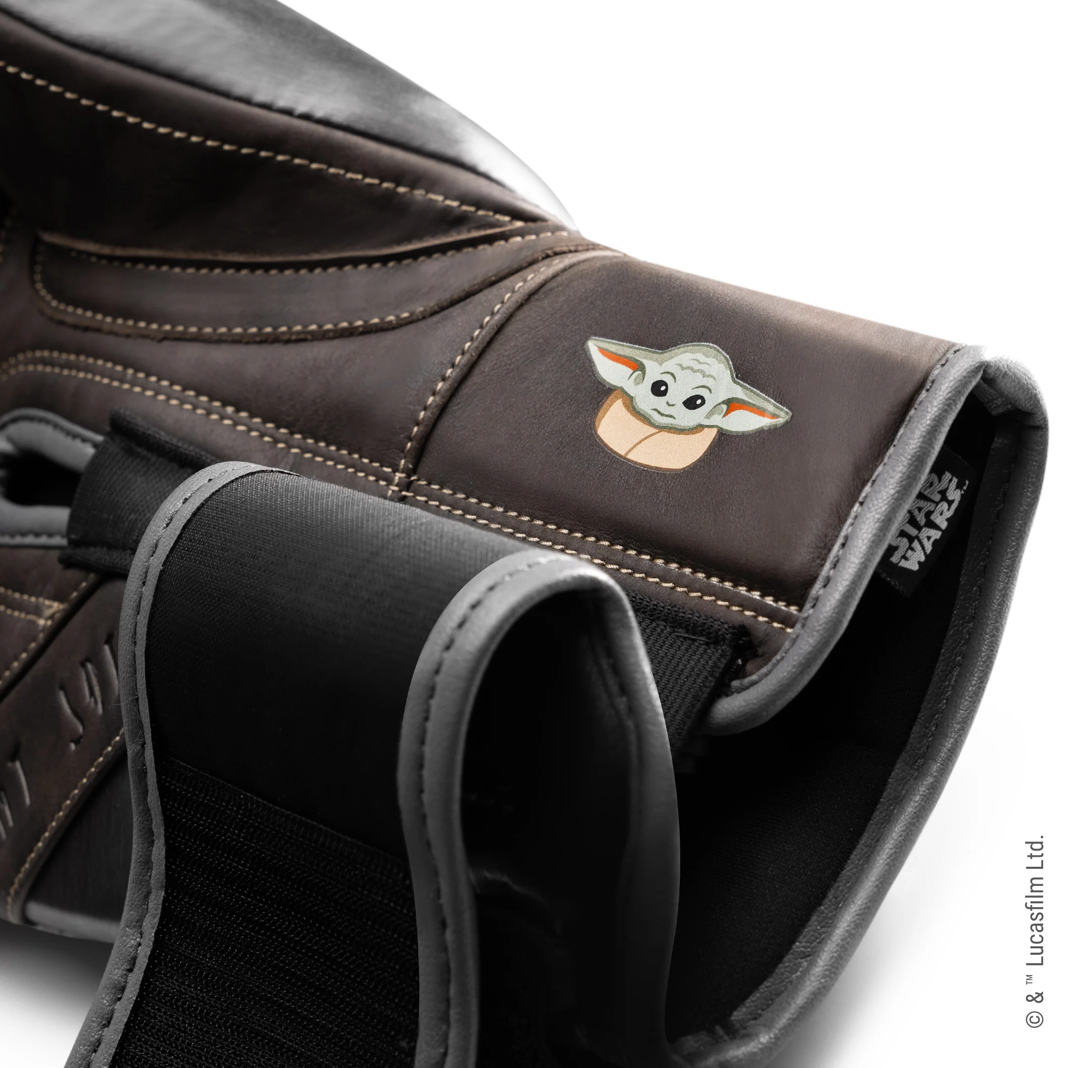 STAR WARS™ The Mandalorian Boxing Gloves - Image 10