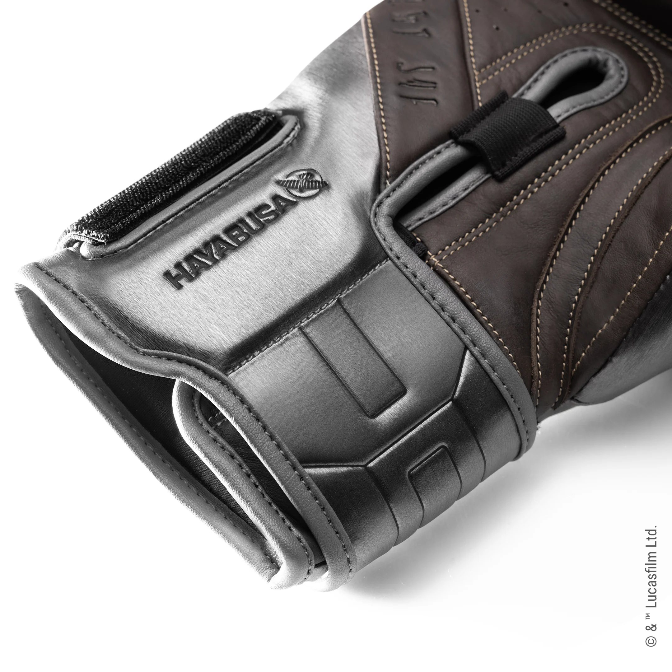 STAR WARS™ The Mandalorian Boxing Gloves - Image 9