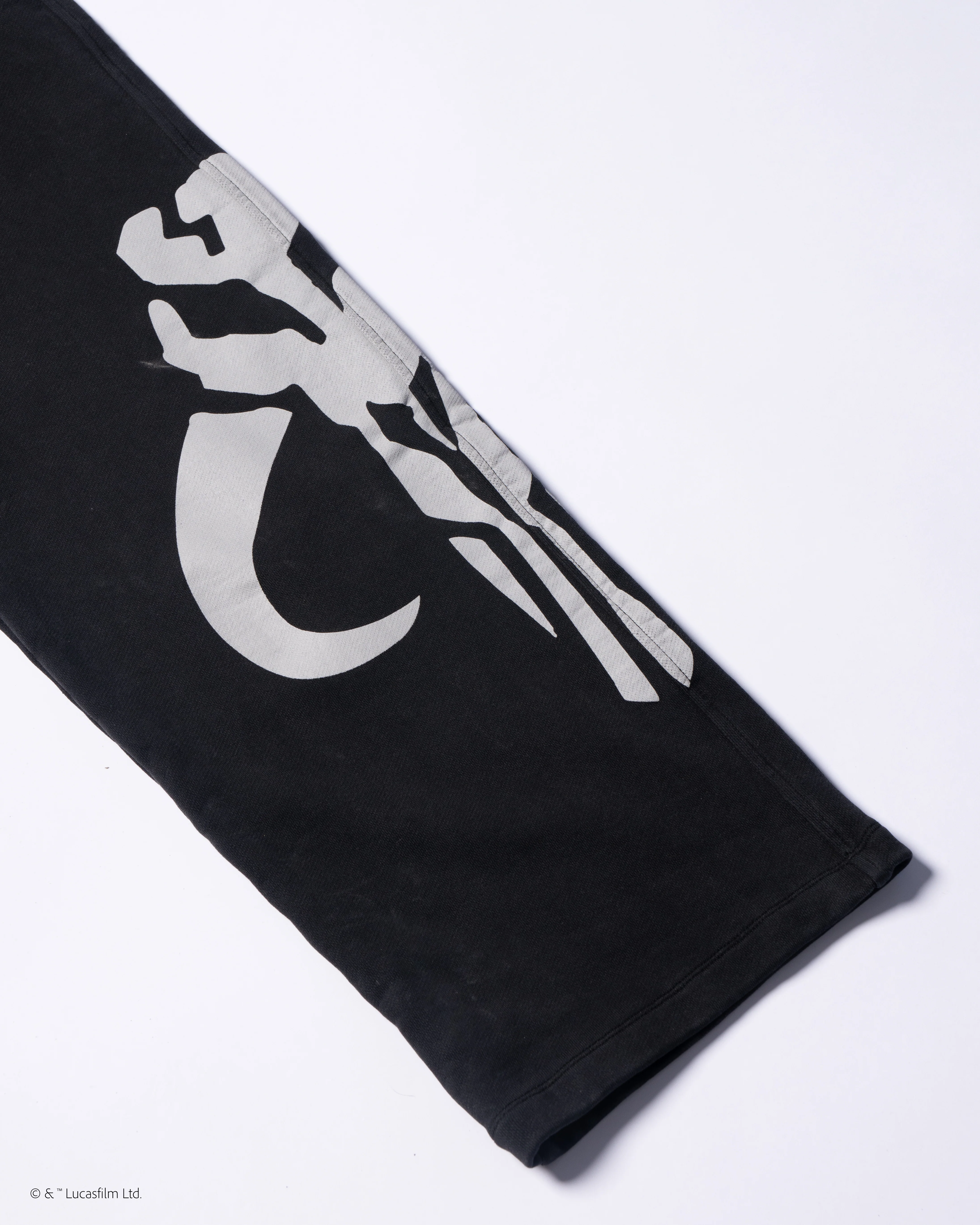 STAR WARS™ The Mandalorian Oversized Bundle 1 of 300 - Image 25