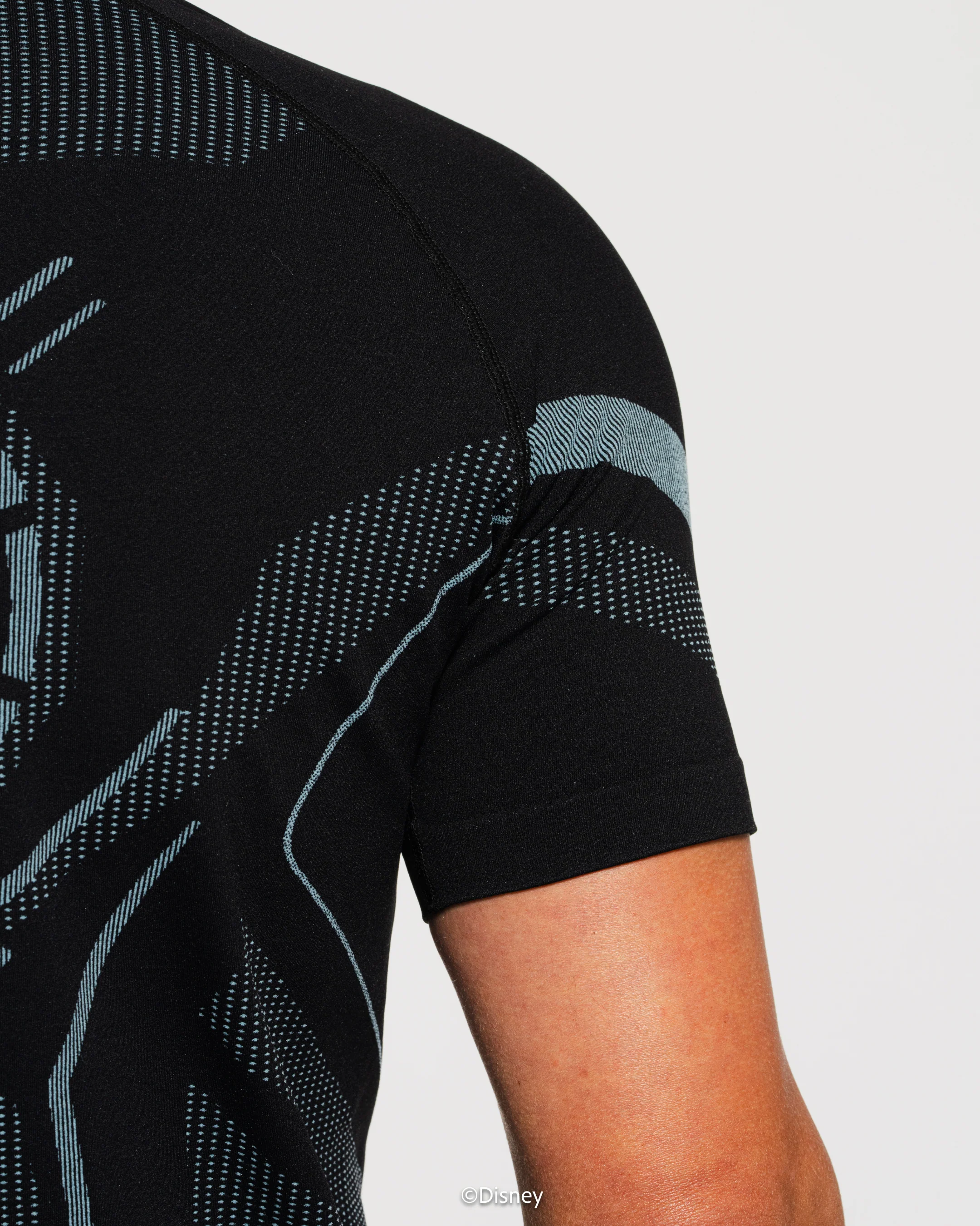 TRON ARES Sam Flynn Super Suitâ„¢ Short Sleeve - Tron Blue - Image 8