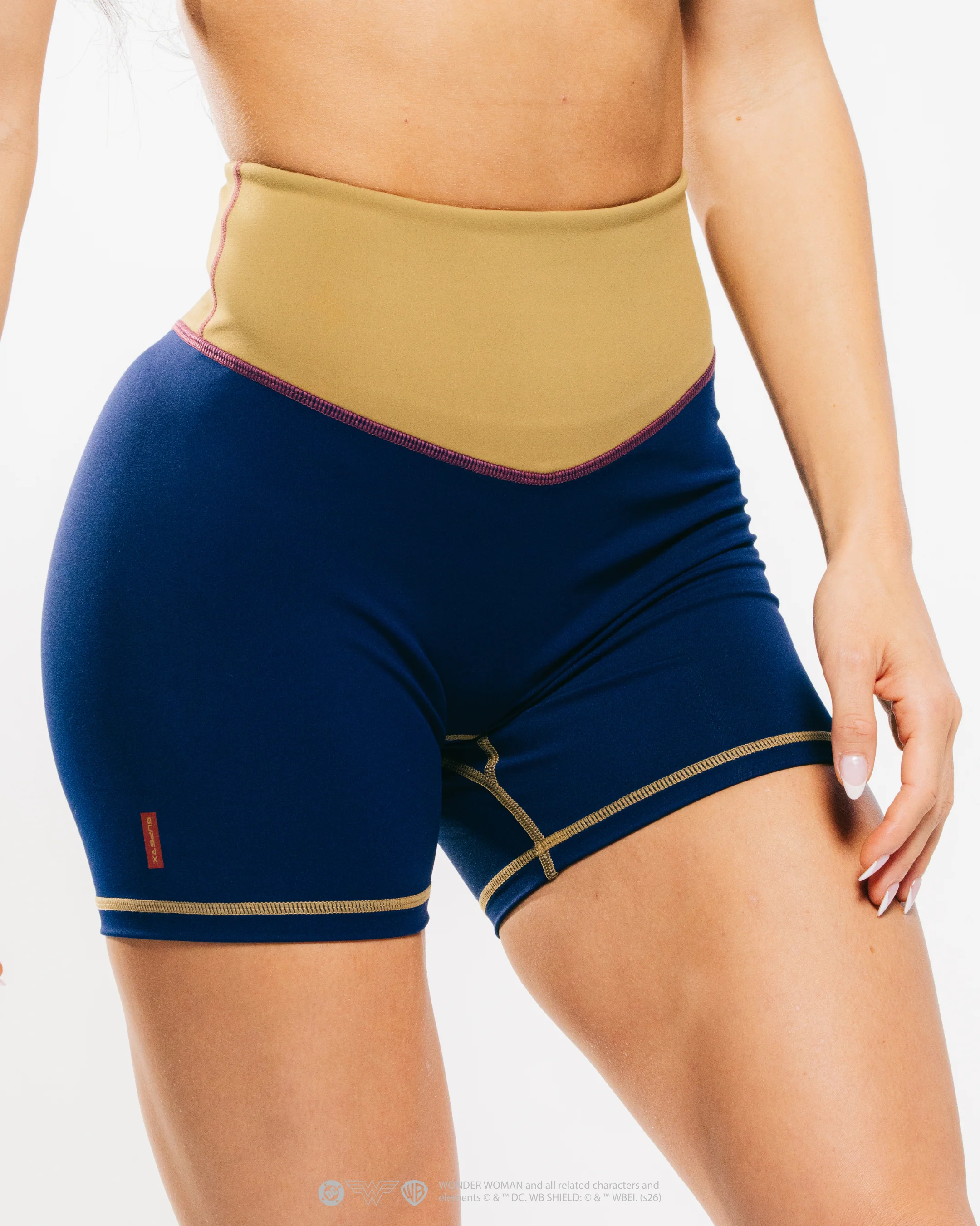 WONDER WOMAN LIMITED EDITION PERFORMANCE BUNDLE 1 of 300 - Image 28