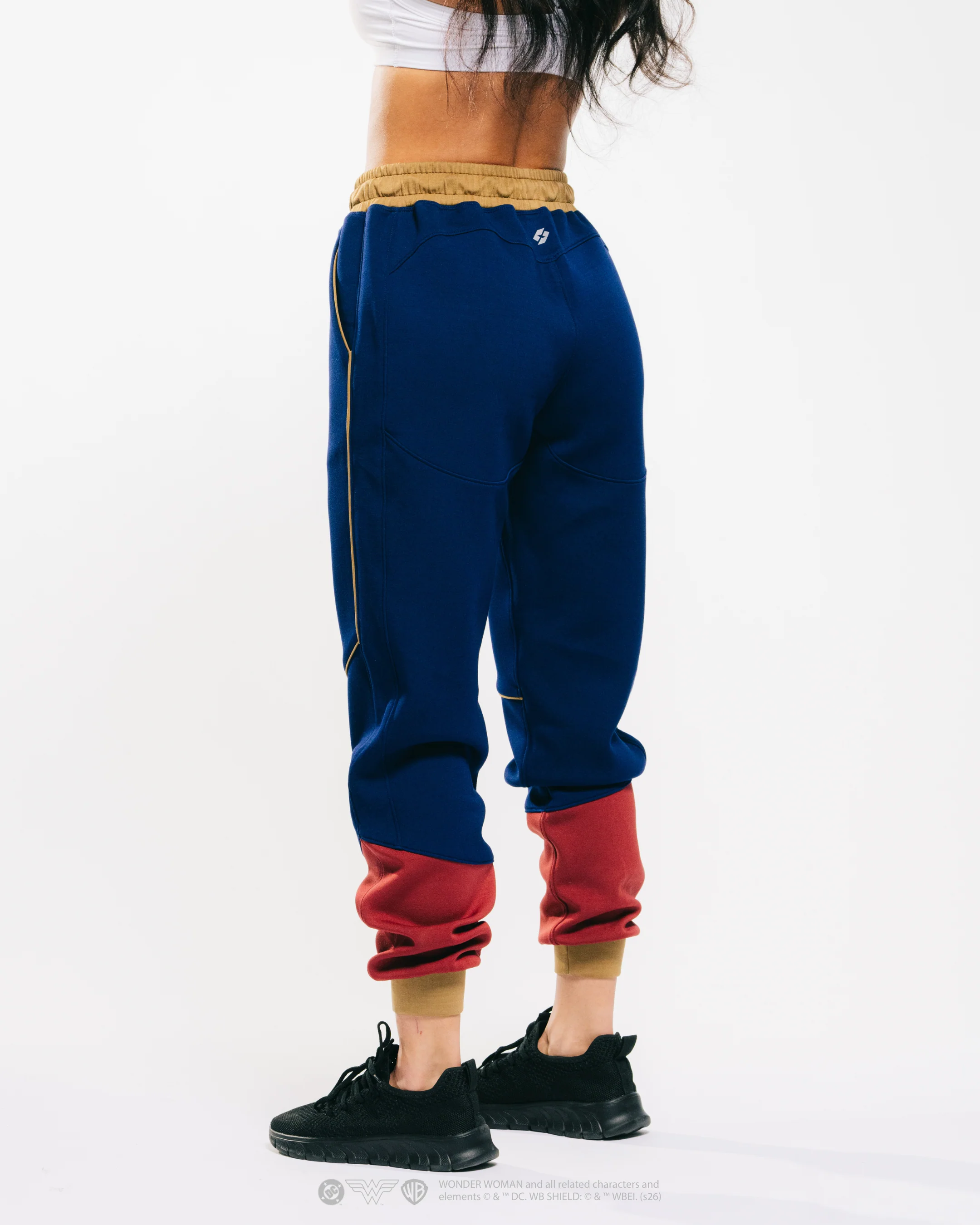 WONDER WOMAN LIMITED EDITION PERFORMANCE JOGGERS 1 of 300 - Image 13