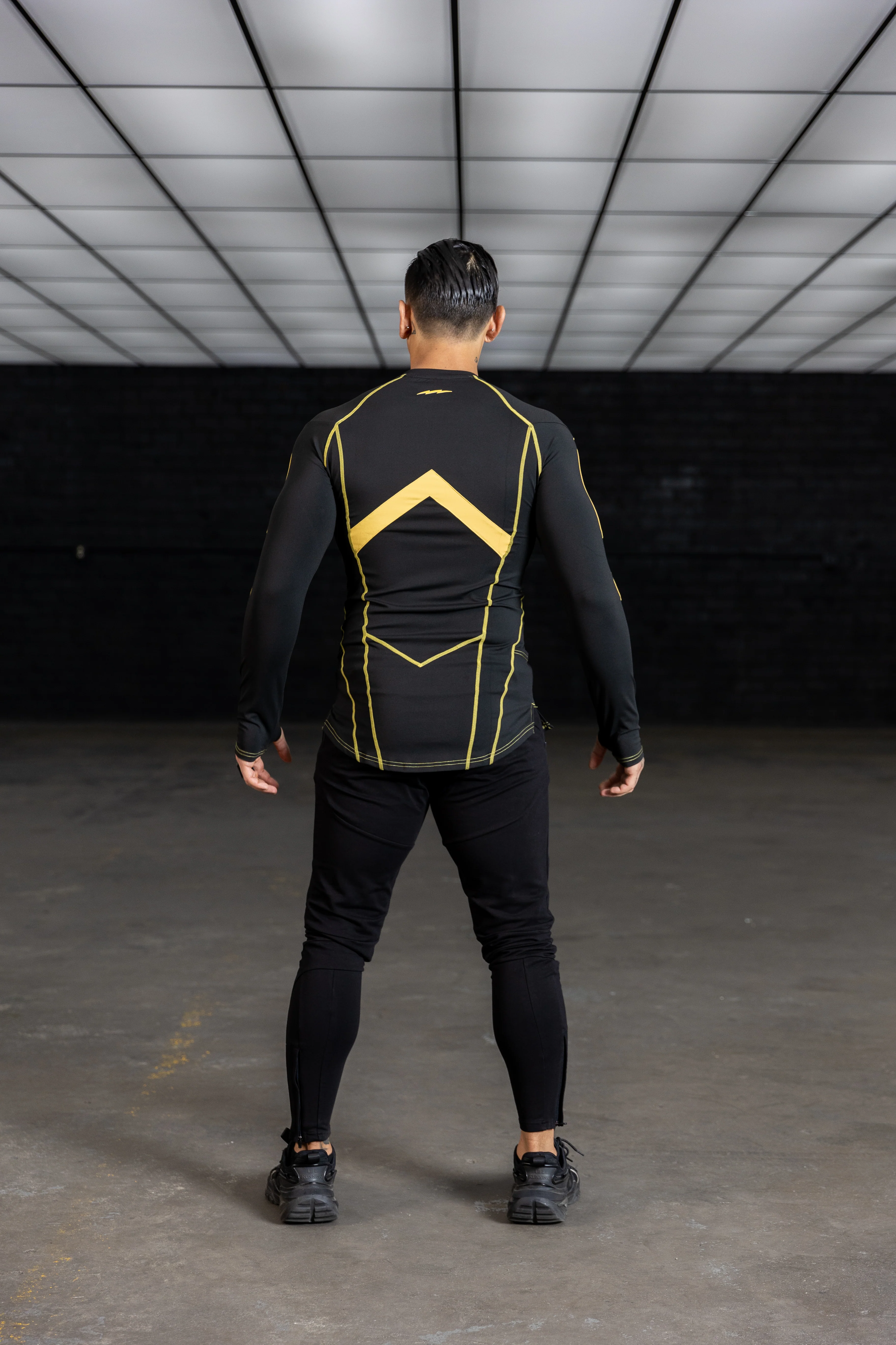 ZEUS Performance Longsleeve - Image 12